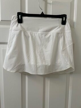 Athleta Cream Run With It Skort with Built-In Shorts